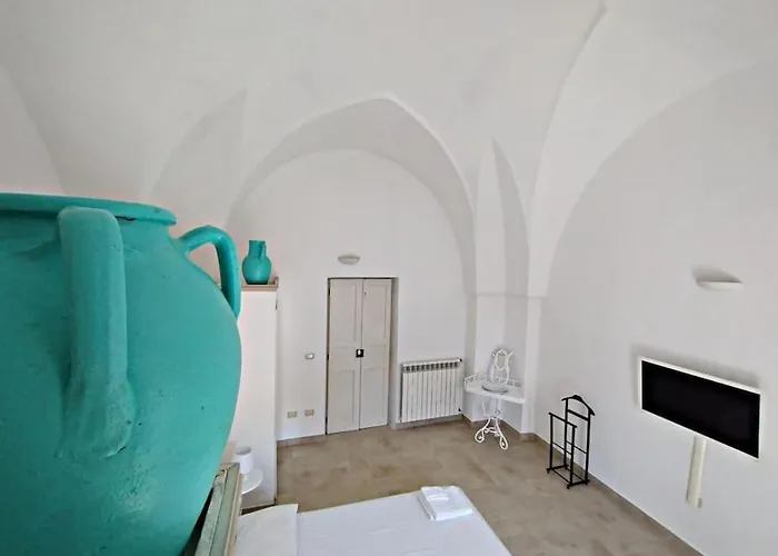 Palazzo Scaletta * Sava